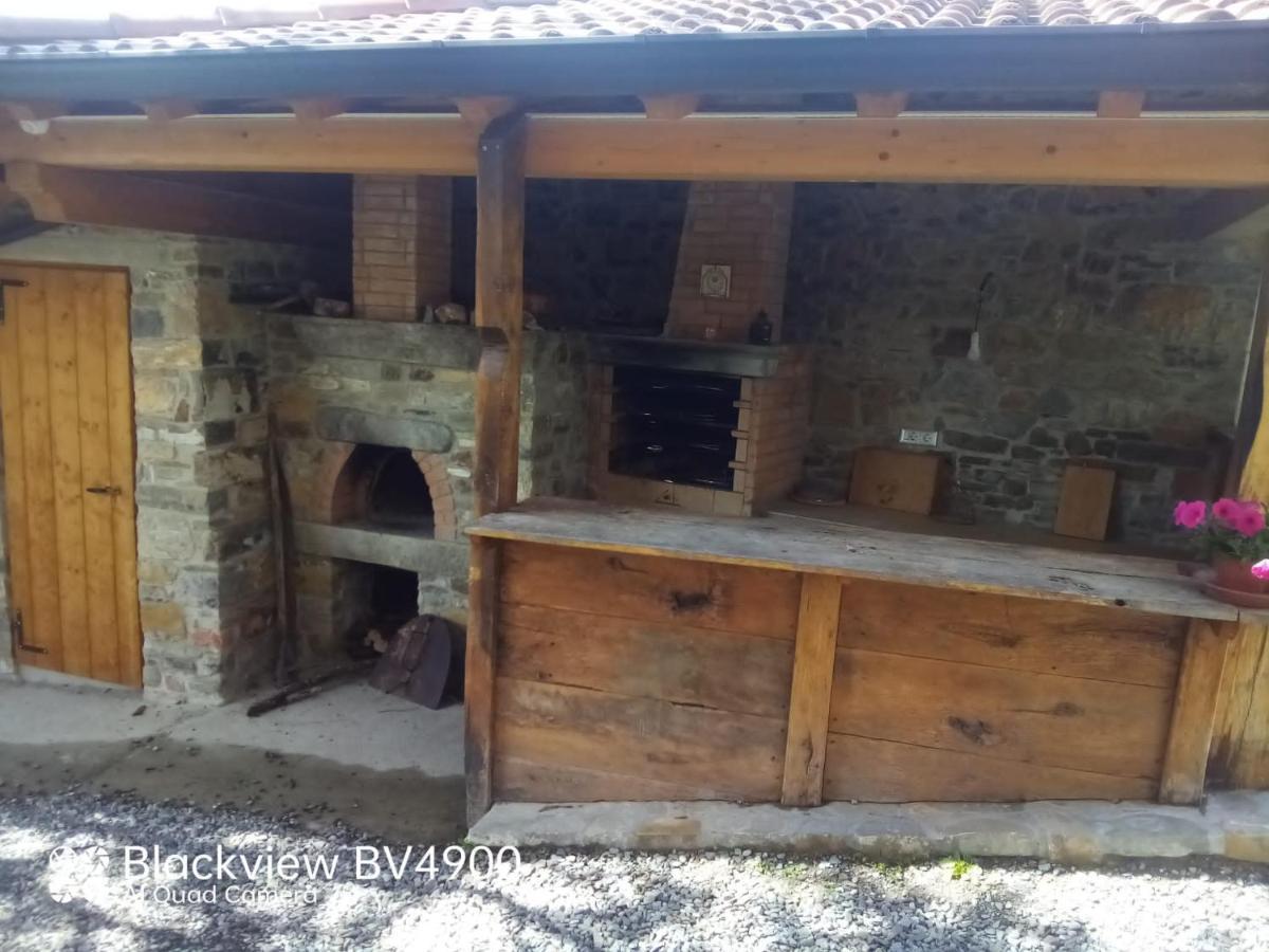 Segarati Relax La Romantica Rocca di Varsi Exterior foto