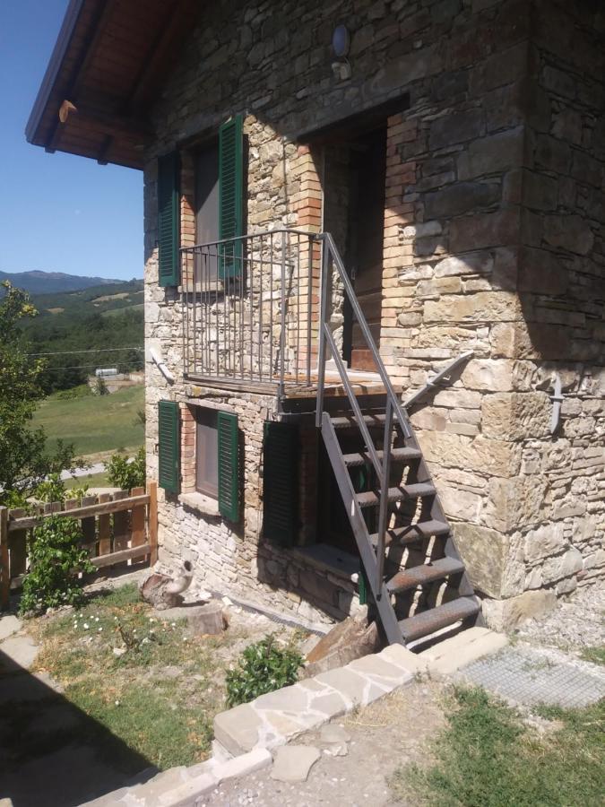 Segarati Relax La Romantica Rocca di Varsi Exterior foto